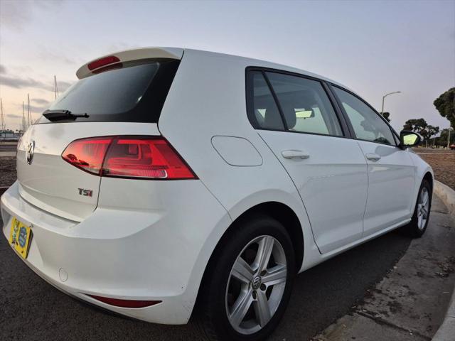 2017 Volkswagen Golf TSI S 4-Door