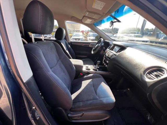 2013 Nissan Pathfinder SV