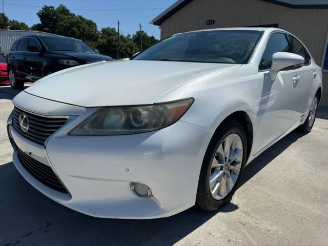 2013 Lexus ES 300h 300h