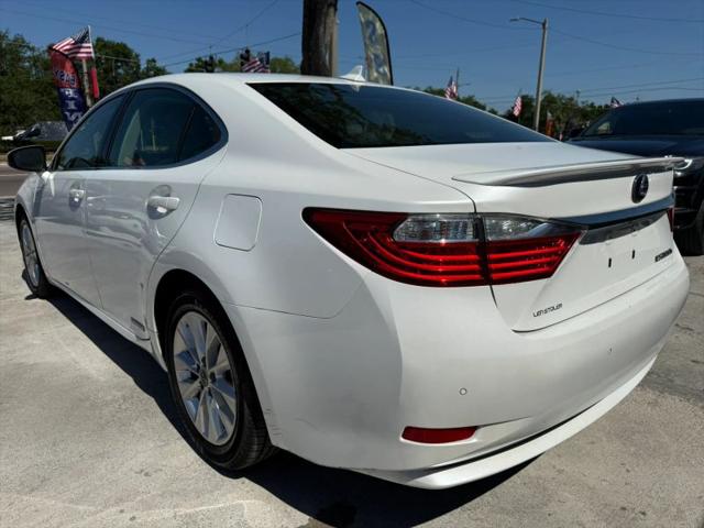 2013 Lexus ES 300h 300h
