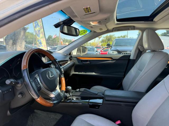 2013 Lexus ES 300h 300h