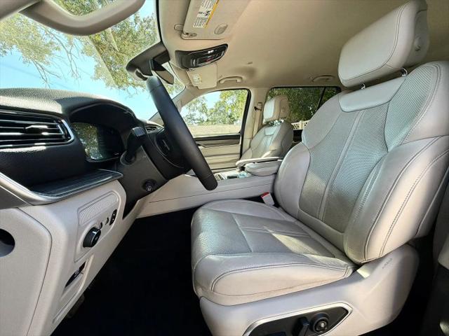 2024 Jeep Wagoneer Series II 4x2
