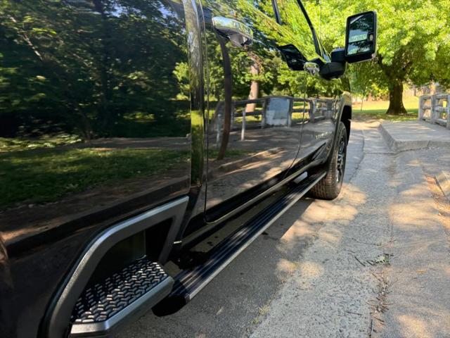 2022 GMC Sierra 2500HD 4WD Crew Cab Standard Bed Denali