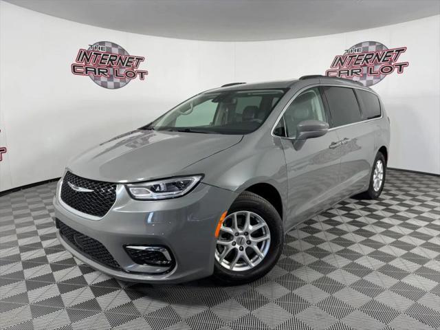 2022 Chrysler Pacifica Touring L for sale in Lincoln, NE