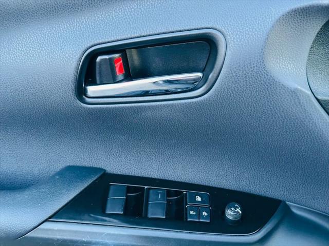 2022 Toyota Prius LE
