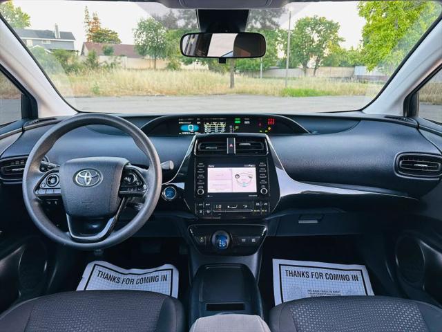 2022 Toyota Prius LE