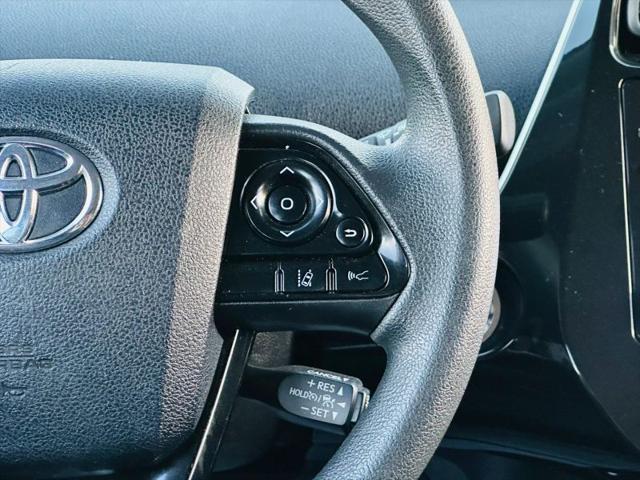 2022 Toyota Prius LE