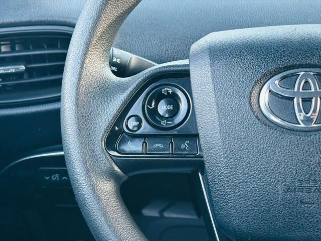 2022 Toyota Prius LE