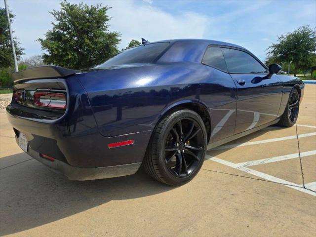 2016 Dodge Challenger R/T Plus
