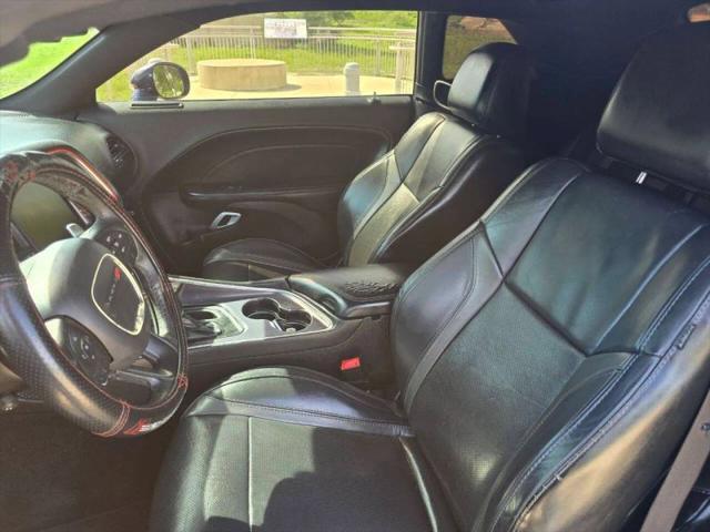 2016 Dodge Challenger R/T Plus
