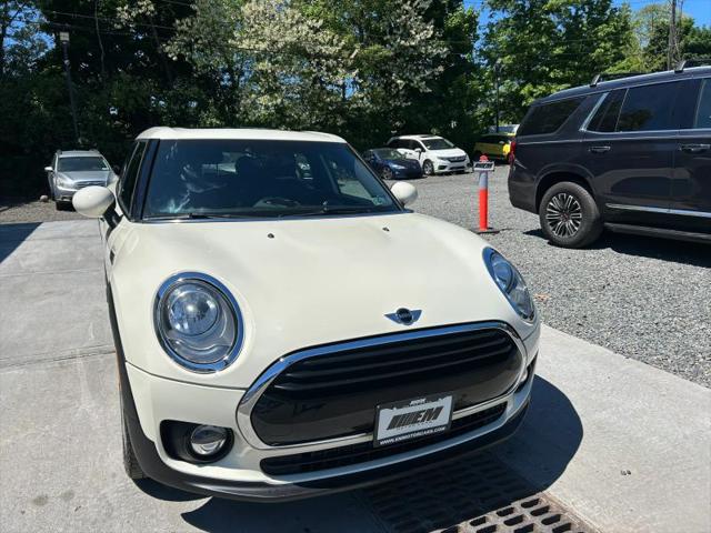 2017 MINI Cooper Clubman Cooper