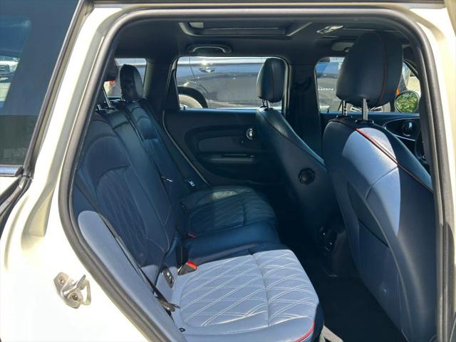 2017 MINI Cooper Clubman Cooper