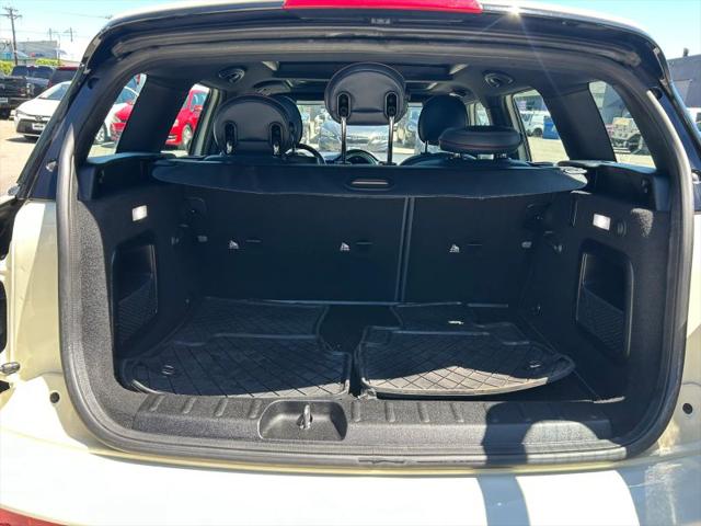 2017 MINI Cooper Clubman Cooper