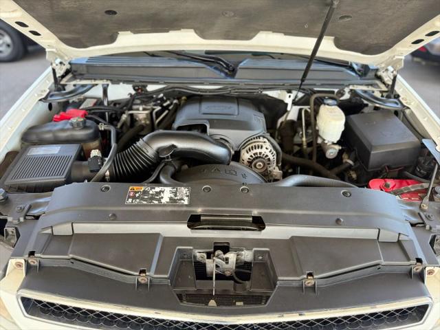 2012 Chevrolet Suburban LS