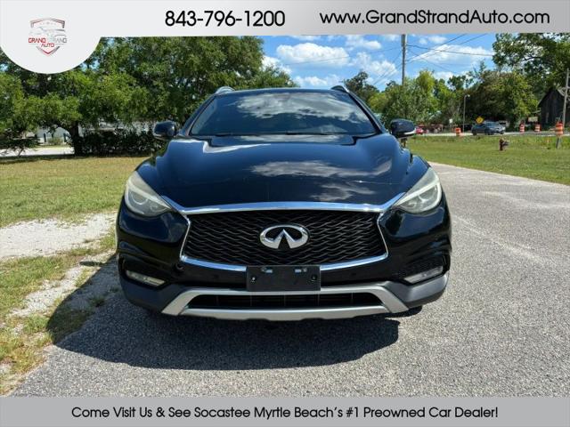 2017 INFINITI QX30 Premium