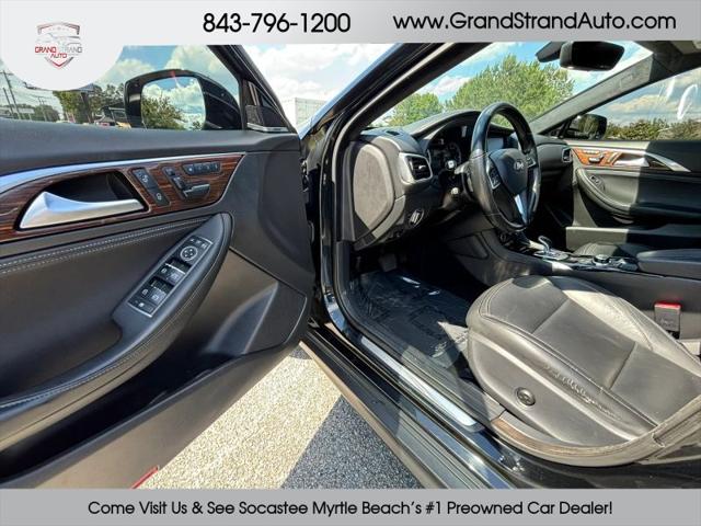 2017 INFINITI QX30 Premium