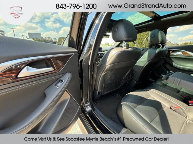 2017 INFINITI QX30 Premium