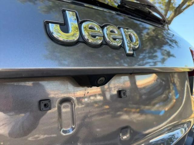 2020 Jeep Grand Cherokee Laredo E 4x4