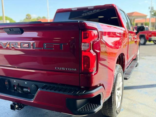 2022 Chevrolet Silverado 1500 2WD Crew Cab Short Bed Custom