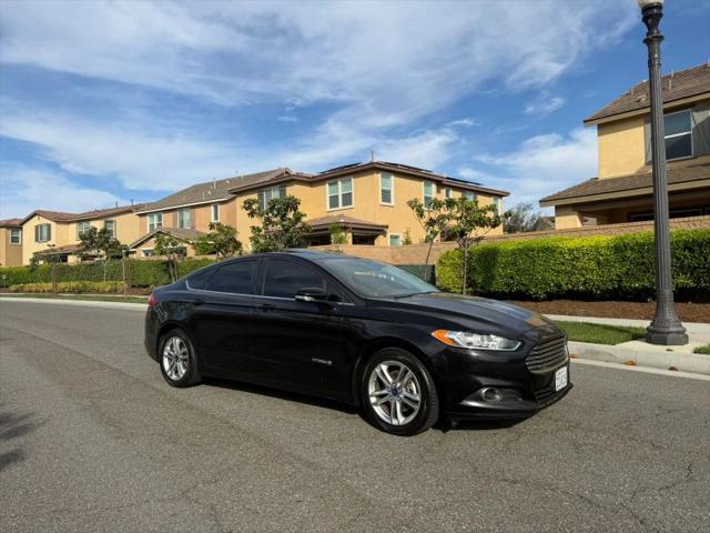 2016 Ford Fusion Hybrid SE