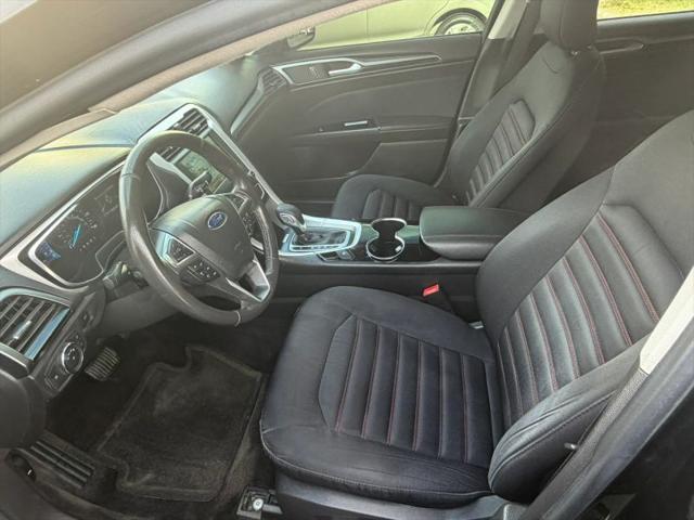 2016 Ford Fusion Hybrid SE