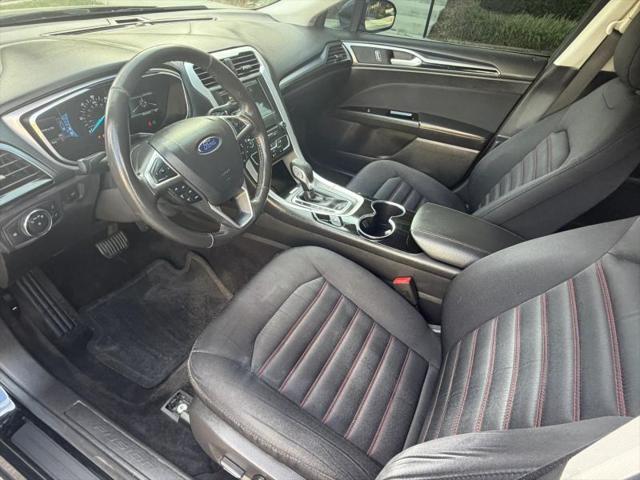 2016 Ford Fusion Hybrid SE