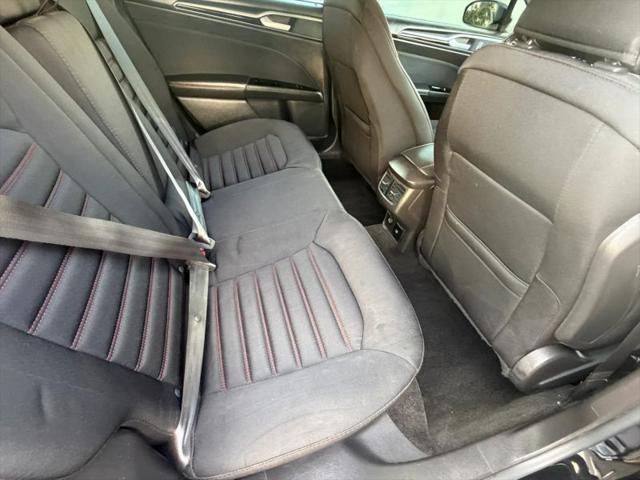 2016 Ford Fusion Hybrid SE