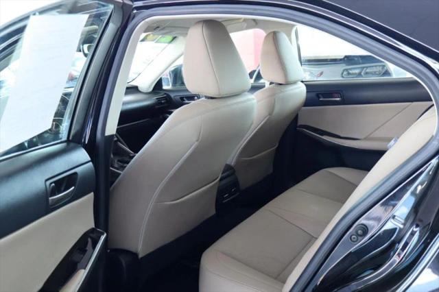 2020 Lexus IS 300 300