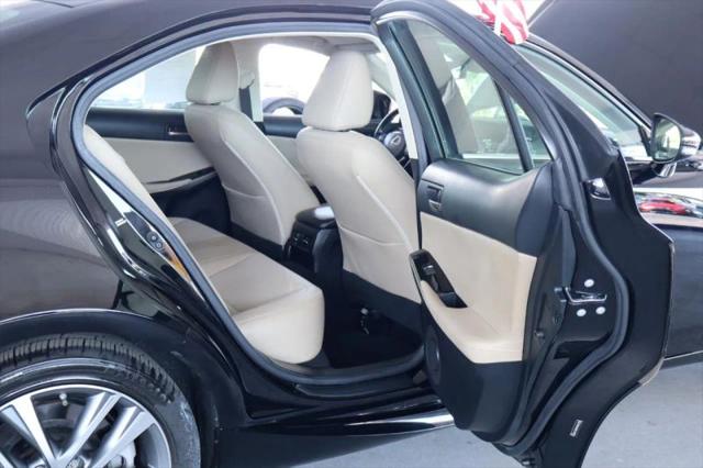 2020 Lexus IS 300 300