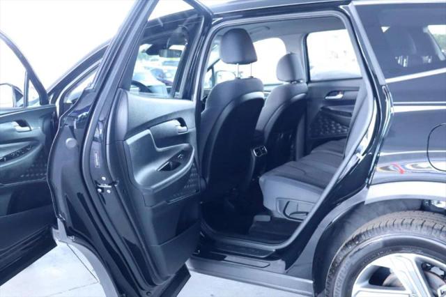 2021 Hyundai Santa Fe SE