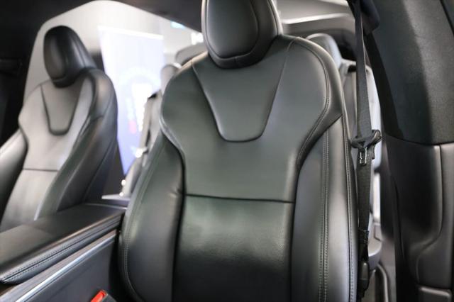 2022 Tesla Model X Dual Motor All-Wheel Drive