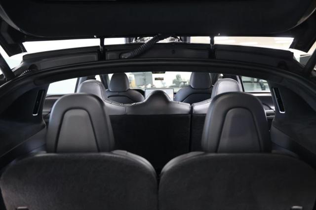 2022 Tesla Model X Dual Motor All-Wheel Drive