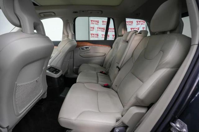 2021 Volvo XC90 Recharge T8 Inscription Expression 7 Passenger