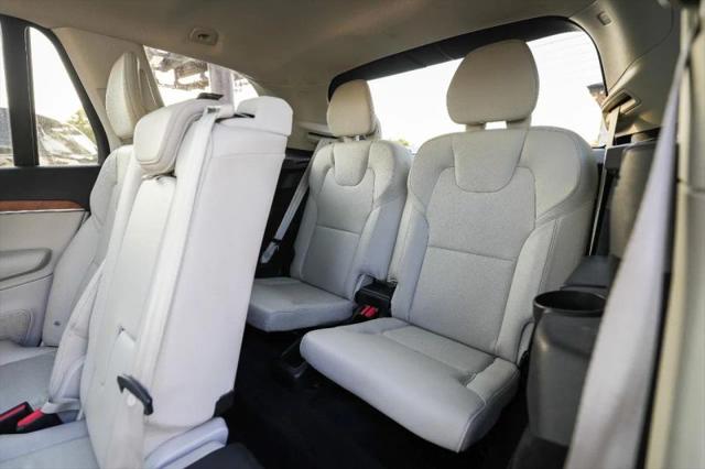 2021 Volvo XC90 Recharge T8 Inscription Expression 7 Passenger