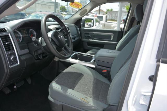 2019 Ram 1500 Classic SLT Crew Cab 4x4 5'7" Box