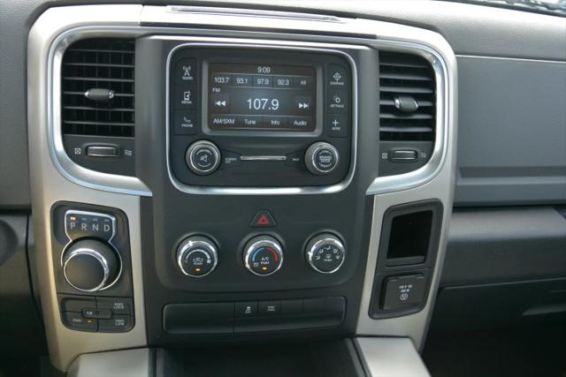2019 Ram 1500 Classic SLT Crew Cab 4x4 5'7" Box