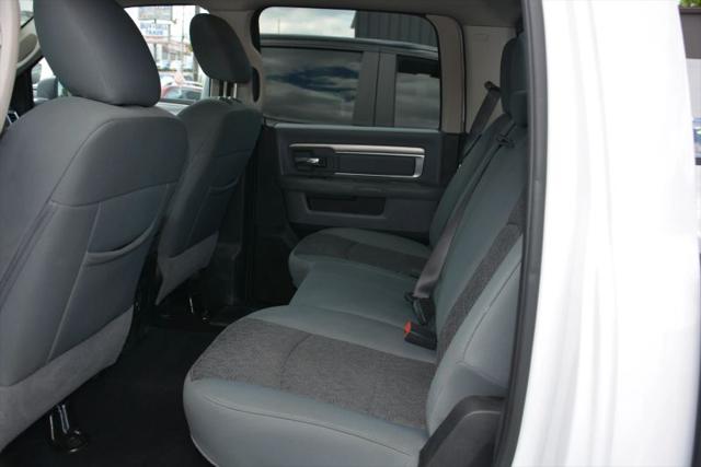 2019 Ram 1500 Classic SLT Crew Cab 4x4 5'7" Box