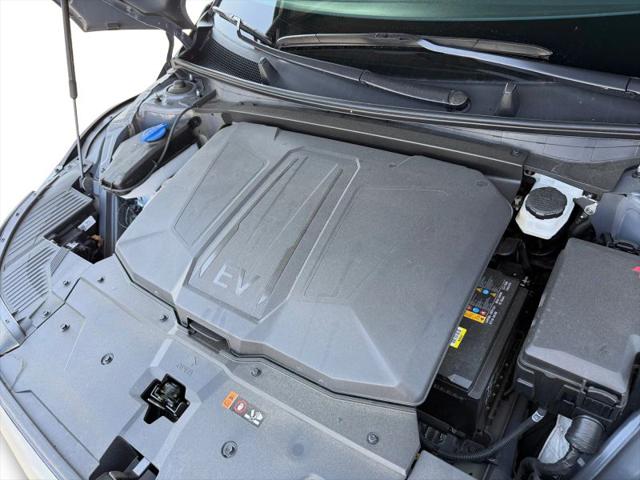 2025 Hyundai IONIQ 5 SE