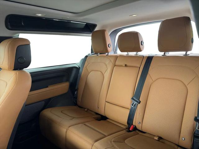 2024 Land Rover Defender 90 P300 S