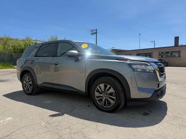 2022 Nissan Pathfinder S 4WD