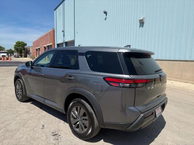2022 Nissan Pathfinder S 4WD