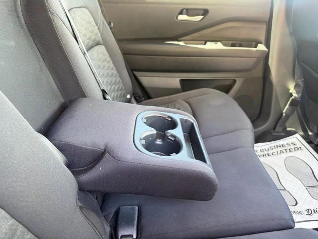 2022 Nissan Pathfinder S 4WD