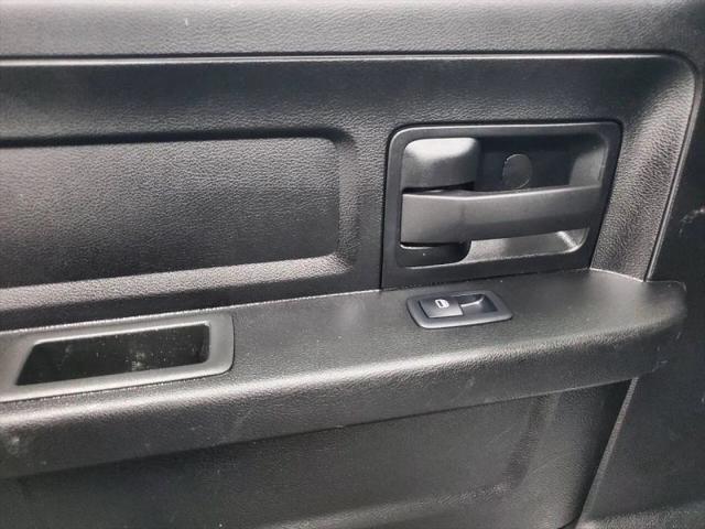 2022 Ram 1500 Classic Tradesman Crew Cab 4x4 64 Box