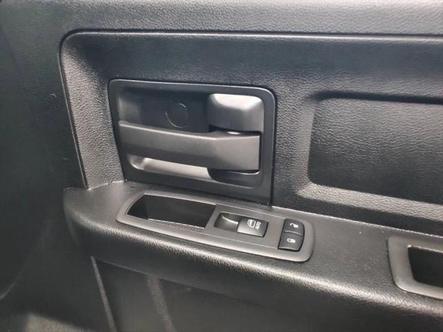 2022 Ram 1500 Classic Tradesman Crew Cab 4x4 64 Box