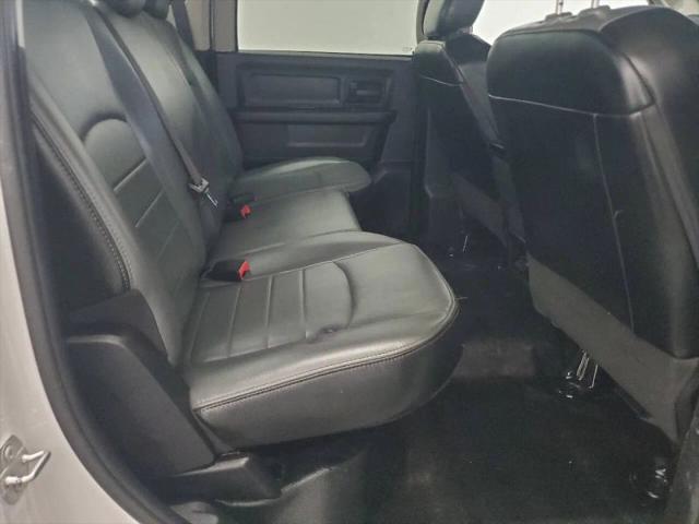 2022 Ram 1500 Classic Tradesman Crew Cab 4x4 64 Box
