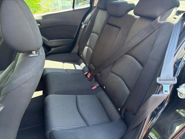 2014 Mazda Mazda3 i Touring