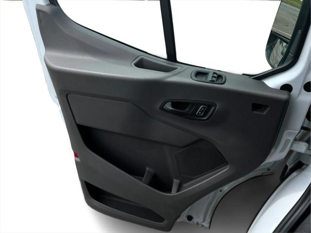 2024 Ford Transit Cargo Van Medium Roof w/LWB