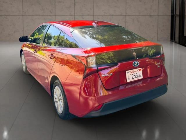 2020 Toyota Prius L Eco