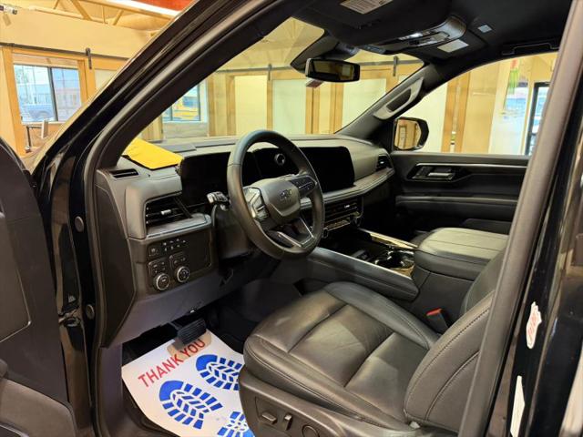 2025 Chevrolet Suburban 4WD Z71
