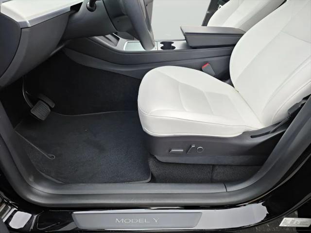 2022 Tesla Model Y Long Range Dual Motor All-Wheel Drive